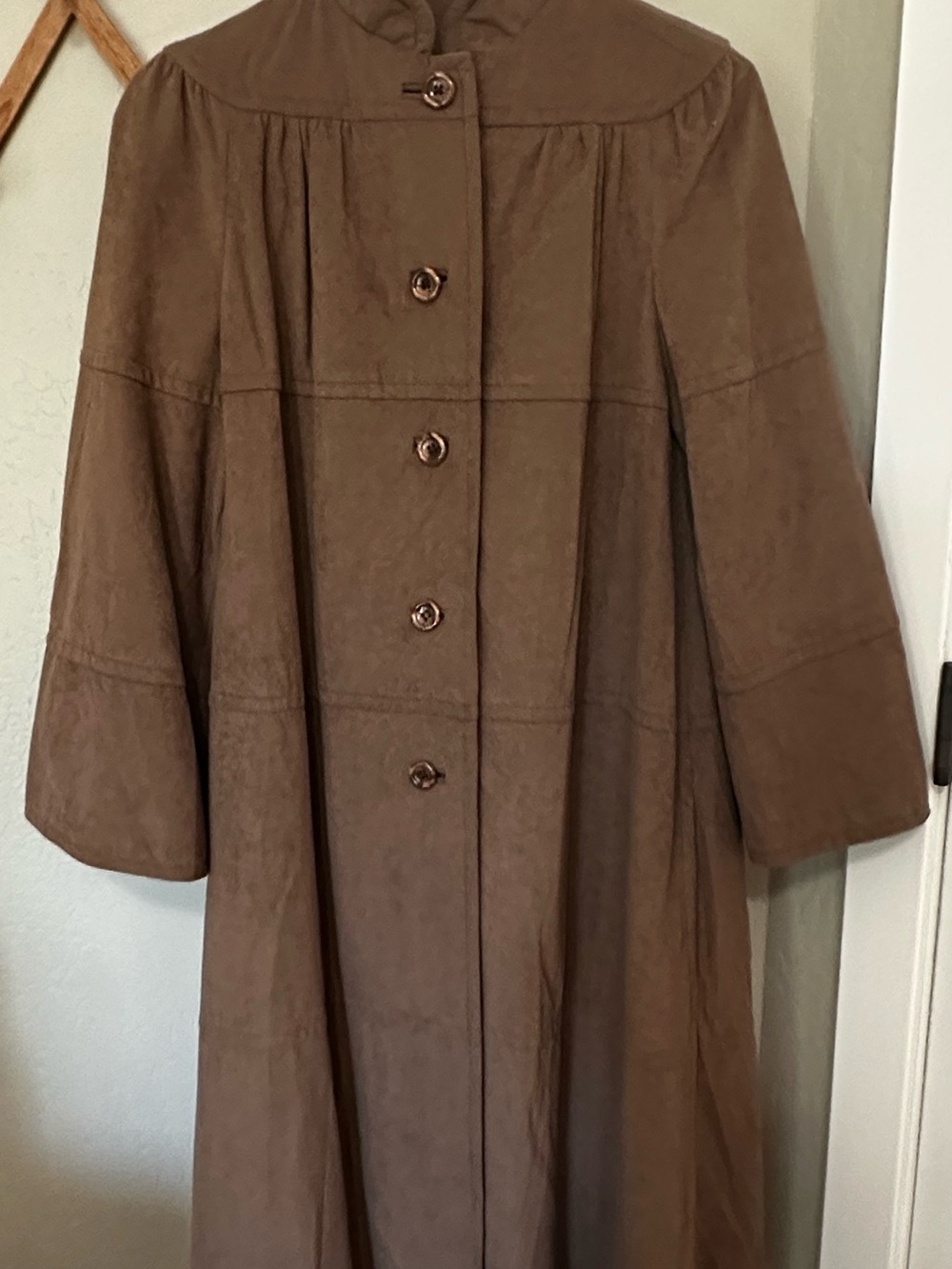 1970s Vintage Young Miss of California “Super Suede” Brown Long Women's Coat